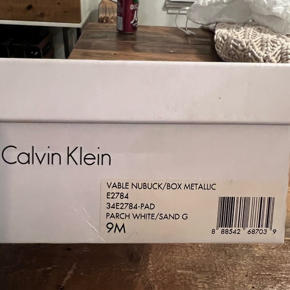 Calvin Heels In Box - Picture 4 of 7